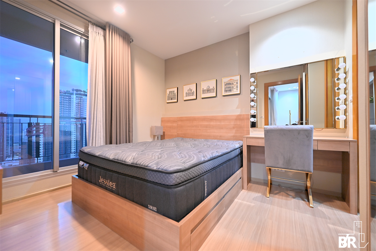 picture RHYTHM Ratchada-Huaikhwang near MRT Huai Khwang Station Book quickly before the room is gone!! - 1/10