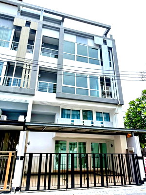 Home office for rent MRT Chok chai 4  : HK0381, Townhome for rent and sale 3 Br., Lat Phrao.