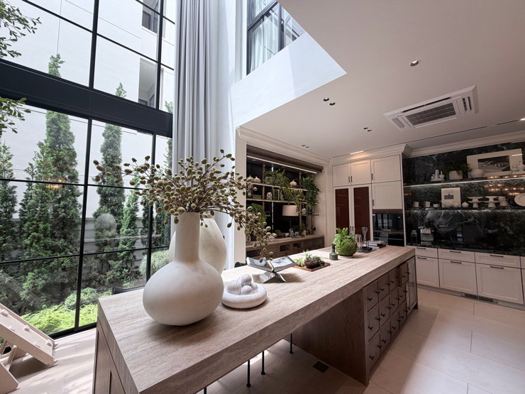 รูป Where Automotive Passion Meets Luxury Living: DAVEN Rama 9. - รูปที่ 5/12