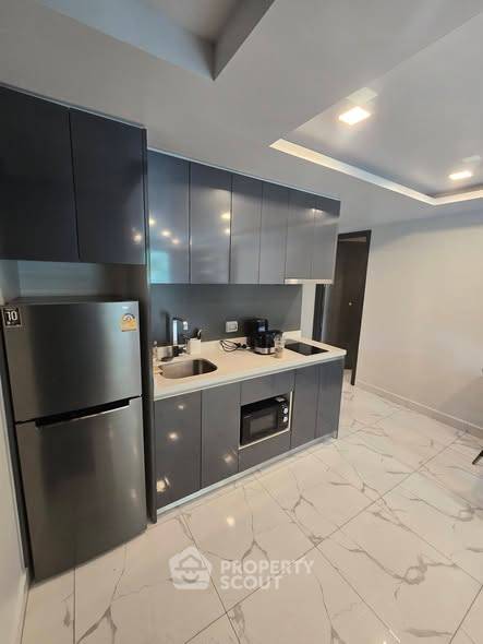 picture 2-BR Condo For Rent At Arcadia Center Suites, Phratamnak (ID 3182665) - 1/13