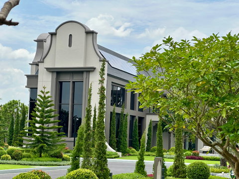 Luxury Homes for Sale: Grand Bangkok Boulevard Ratchaphruek-Prannok - Cape Dutch Revival Style Mansions