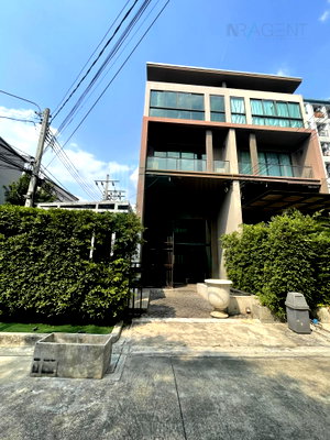 ทาวน์โฮม ม.เกษตรศาสตร์ : 📌 ขายทาวน์เฮาส์ โครงการ บ้านกลางเมือง รัชโยธิน 3 ชั้น 3 ห้องนอน 4 ห้องน้ำ