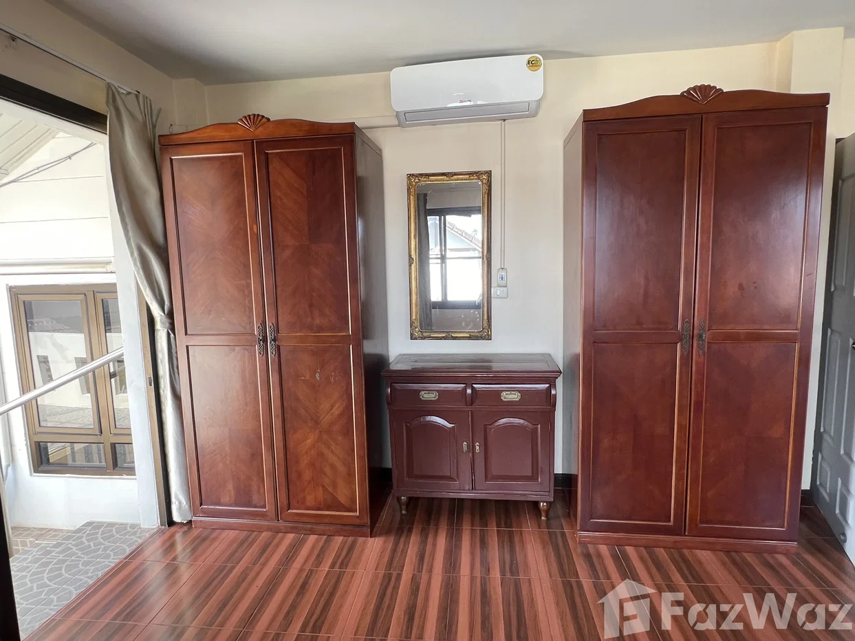 picture Spacious 3-Bedroom villa with Private Pool & wide Garden 6660636 - 24/32