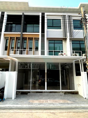 เช่าโฮมออฟฟิศ ถนนเทพรักษ์ : 📌 ให้เช่าโฮมออฟฟิศ โครงการ พาทิโอ รามอินทรา วัชรพล 3 ชั้น 4 ห้องนอน 4 ห้องน้ำ