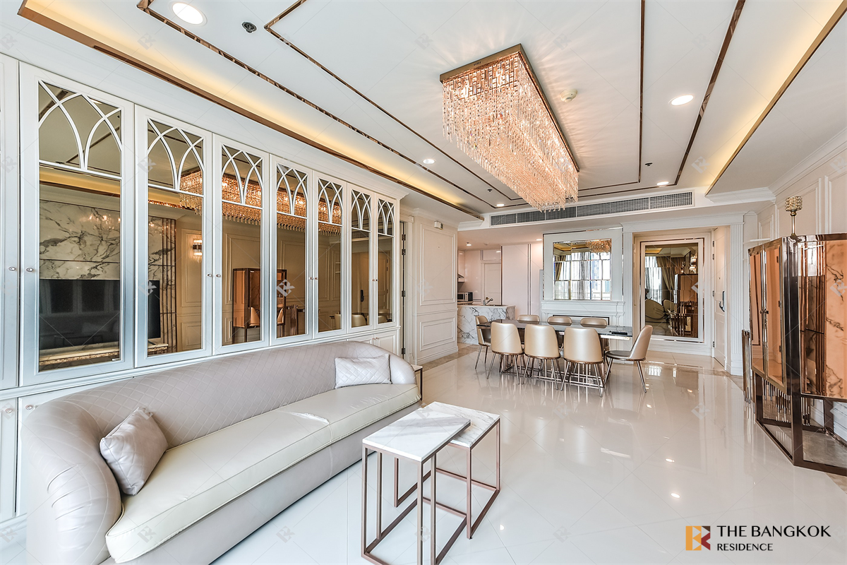 picture The Empire Place Beautiful Room, Good Condition - 4/10