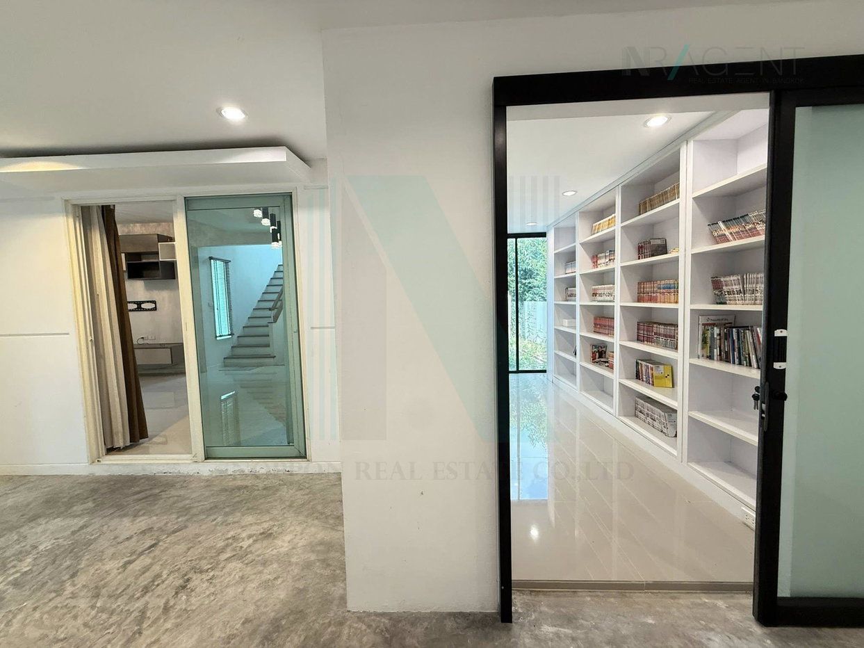 รูป 📌 ขายบ้านเดี่ยว โครงการ มัณฑนา เลค วัชรพล 2 ชั้น 3 ห้องนอน 3 ห้องน้ำ - รูปที่ 7/8
