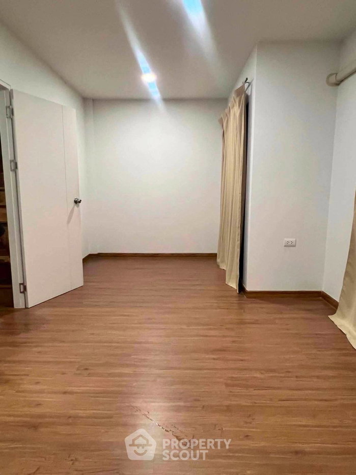 รูป ทาวน์เฮ้าส์ 4 ห้องนอน Lumpini Town Place Sukhumvit Srinakarin (ID 3172079) - รูปที่ 7/7