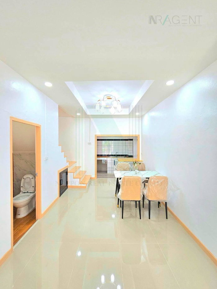 รูป 📌 ขายทาวน์เฮาส์ โครงการ หมู่บ้านช.รุ่งเรือง6 2 ชั้น 2 ห้องนอน 2 ห้องน้ำ - รูปที่ 6/8