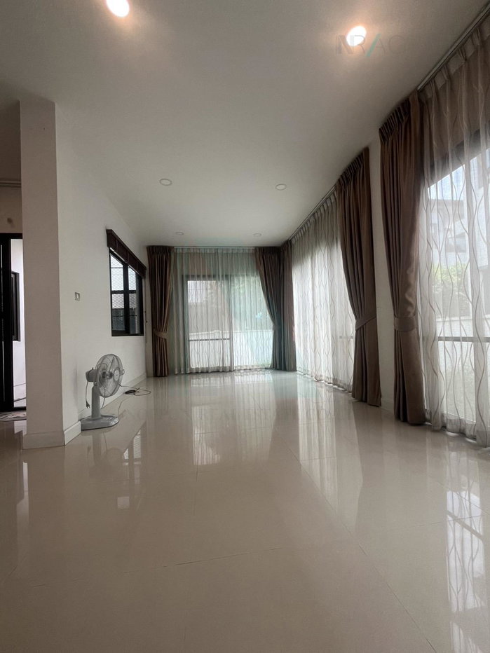 รูป 📌 ขายบ้านเดี่ยว โครงการ เซนโทร รามอินทรา-จตุโชติ 2 ชั้น 4 ห้องนอน 4 ห้องน้ำ - รูปที่ 2/8