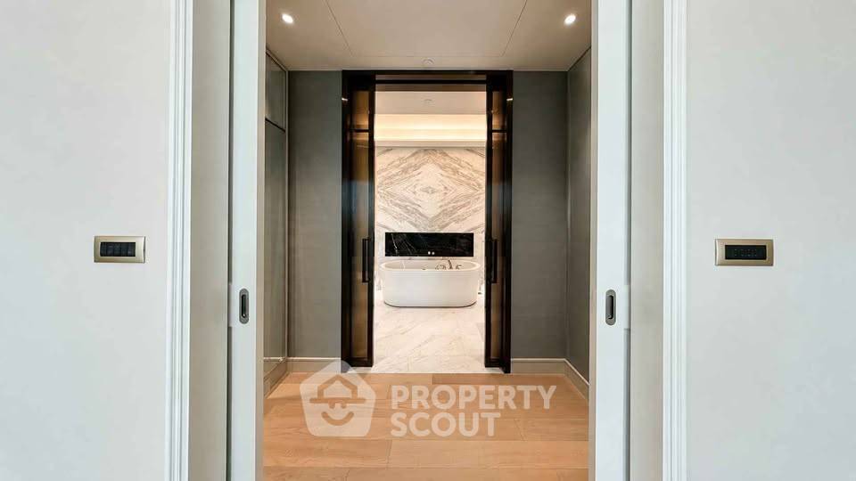 รูป คอนโด 2 ห้องนอน 112 ตร.ม. The Residences At Mandarin Oriental ใกล้ BTS สะพานตากสิน (ID 3096742) - รูปที่ 7/7