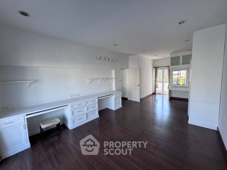 picture 200 Sqm 3-BR Villa At The Greenery Villa Maejo, Chiang Mai (ID 3175343) - 4/6