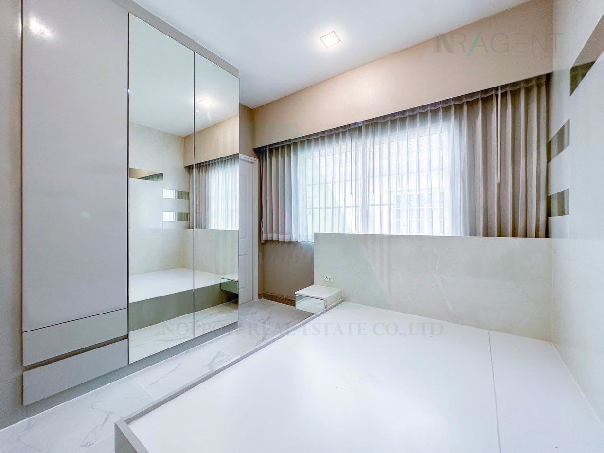 รูป 📌 ขายบ้านแฝด โครงการ โกลเด้น นีโอ สาทร 2 ชั้น 4 ห้องนอน 4 ห้องน้ำ - รูปที่ 7/8