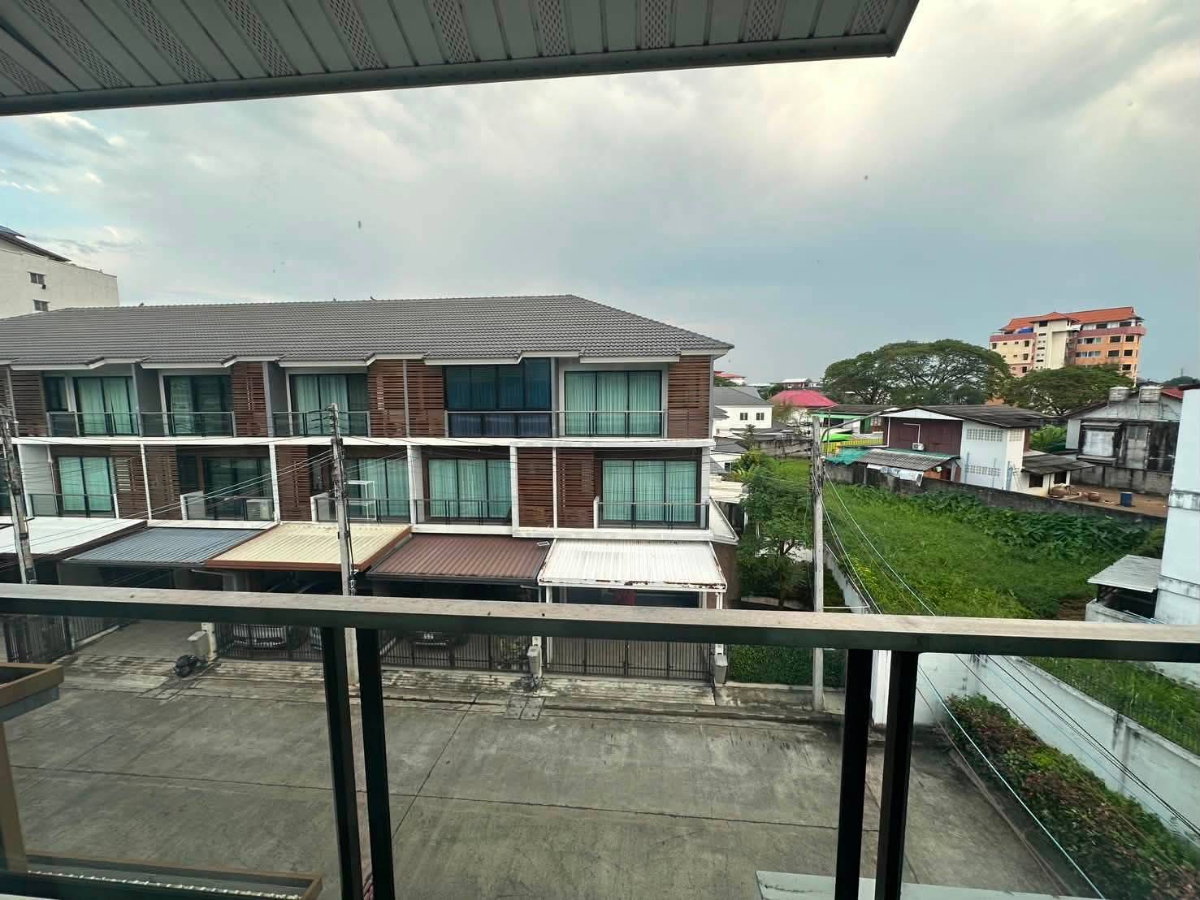 รูป ให้เช่า ทาวน์โฮมเปล่า 3 ชั้น หมู่บ้านศุภาลัย พรีโม่ เชียงใหม่ ใกล้ Central Airport (R1429) T.0946511456 - รูปที่ 6/9