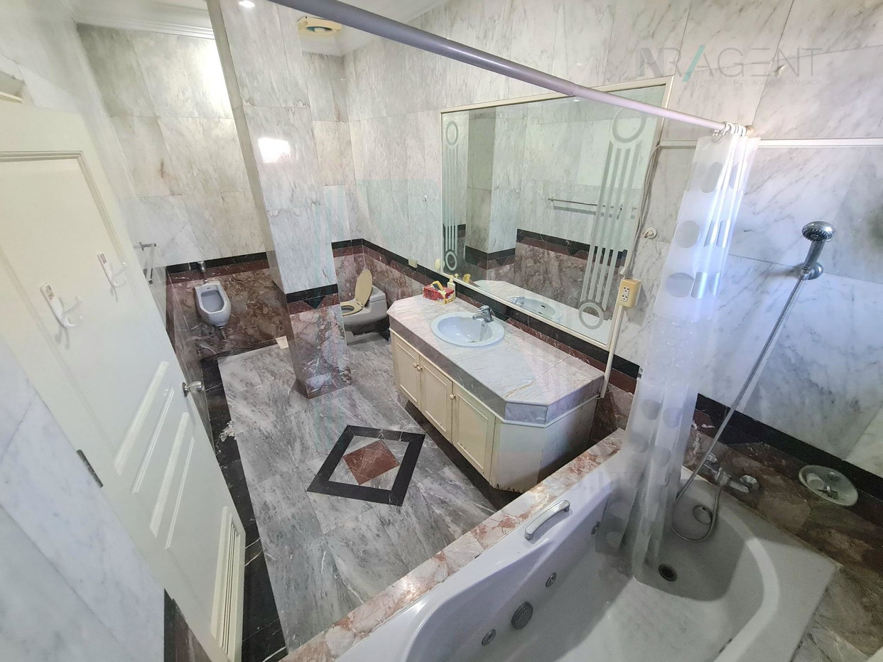 picture ð For Sell House THANANIWET 3-story 11 bedroom 10 bathroom - 6/8