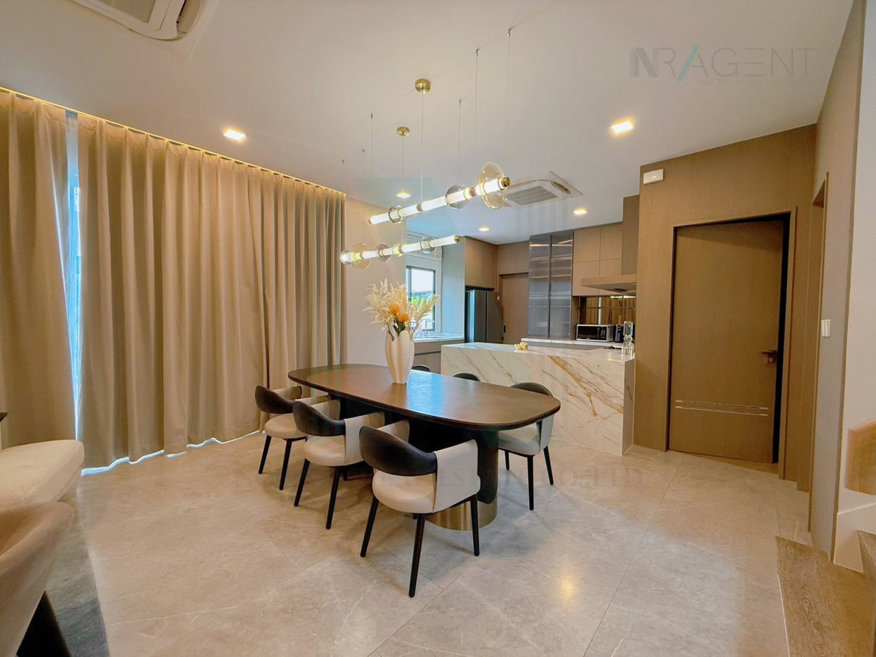 รูป 📌 ให้เช่าบ้านเดี่ยว 2 ชั้น บ้านมัณฑนา บางนา กม. 15 4 ห้องนอน 5 ห้องน้ำ - รูปที่ 4/8