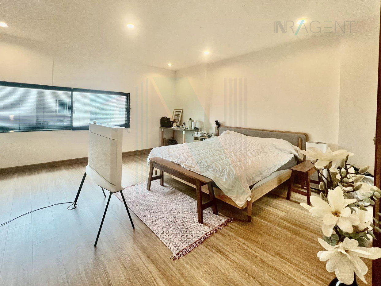 รูป 📌 ให้เช่าทาวน์เฮาส์ โครงการ ดี วัน อ่อนนุช ศรีนครินทร์ 3 ชั้น 2 ห้องนอน 4 ห้องน้ำ - รูปที่ 7/8