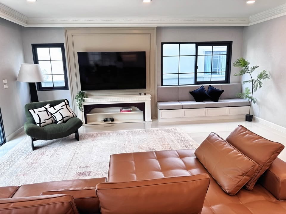 picture Modern Stylish House 4 bedrooms for Rent | Centro Bangna - 8/20