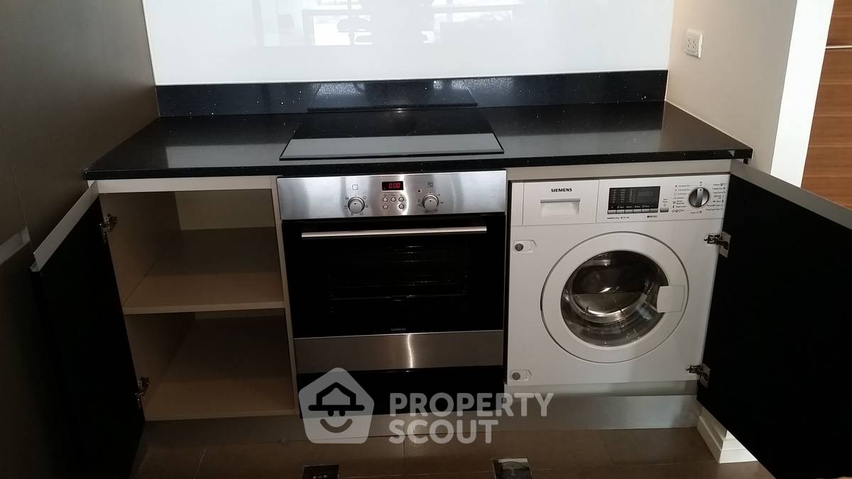 picture 1-BR The River Condominium Near BTS Saphan Taksin (ID 1176879) - 2/6