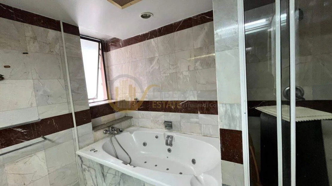 รูป LTHC8341-R268 - Condo for Sale Phrom Phong | President Park | 260 sq.m. | 3 Bed 5 Bath | BTS Phrom Phong | 27.5 MB | คอนโดขาย พร้อมพงษ์ - รูปที่ 2/6