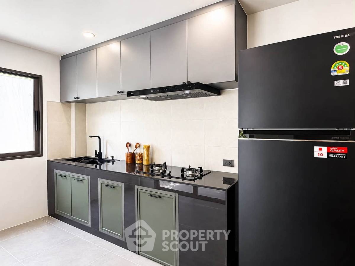 picture 322 Sqm 3-Bedroom Villa For Sale In Palai Chalong Phuket (ID 3182924) - 9/30