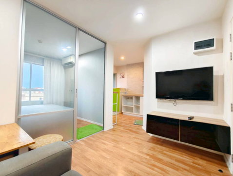 Condo for sale: Lumpini Mix Theparak-Srinakarin, 7th floor, Building A1, 26 sq.m. Located near Sri Dan BTS station (only 800 m) and the expressway.