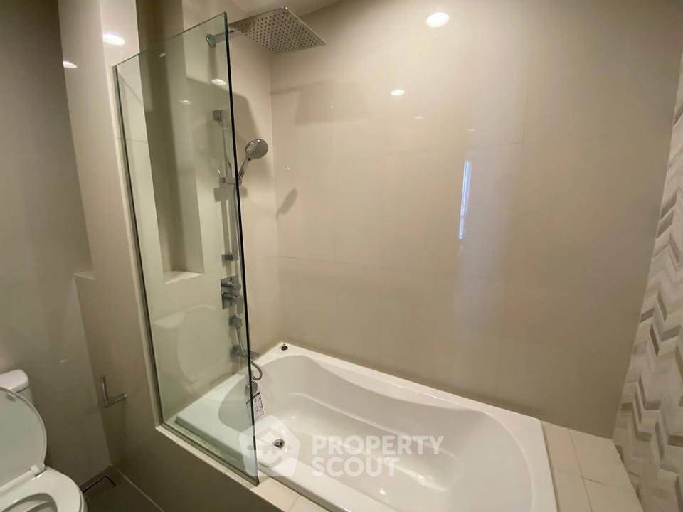 picture 22nd-Floor 1-BR At Oka Haus Sukhumvit 36 Near BTS Thong Lor (ID 3183252) - 6/6