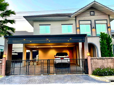 Houses for rent Chiang Mai : Luxury Homes in Laddarom Elegance, Ruamchok, Chiang Mai Provincial Hall, 2 Houses Available