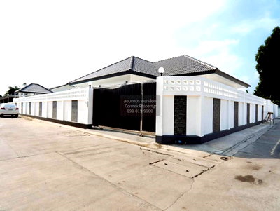 Houses for sale Bang Lamung Chonburi : For Sale House , Ratanakorn Village 18 , Nong Prue , Bang Lamung , Chon Buri , CX-159793 ✅ Live chat with us ADD LINE @connexproperty ✅