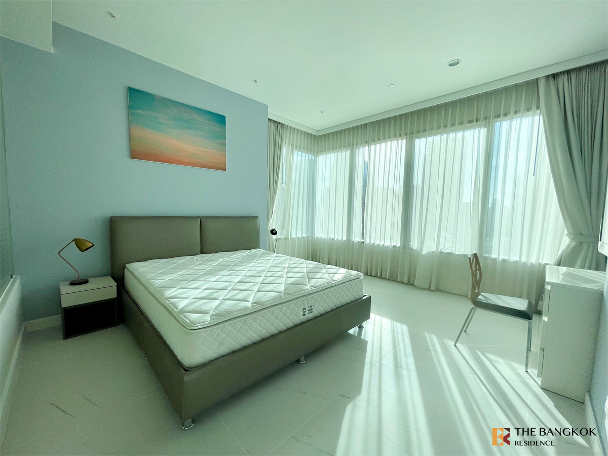 picture Luxury Condo at Special Price 185 Rajadamri near BTS Ratchadamri - 1/10