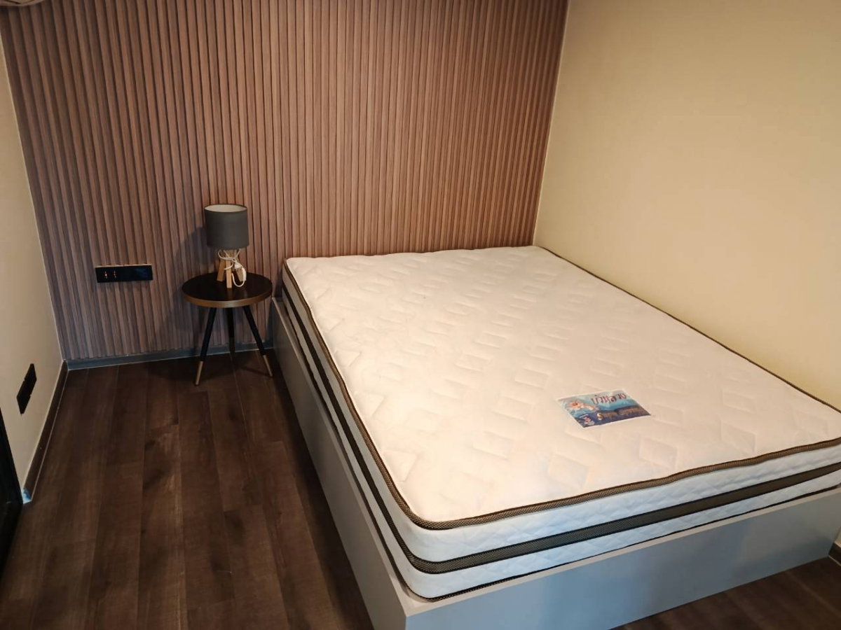 picture Condo for RENT : Knightsbridge Space Rama 9   𝐒𝐢𝐳𝐞 : 41 sqm. Duplex 1 Bed 1 Bath / City View /Corner room  𝐅𝐥𝐨𝐨𝐫 : 20th  ✅Fully furnished - 9/18