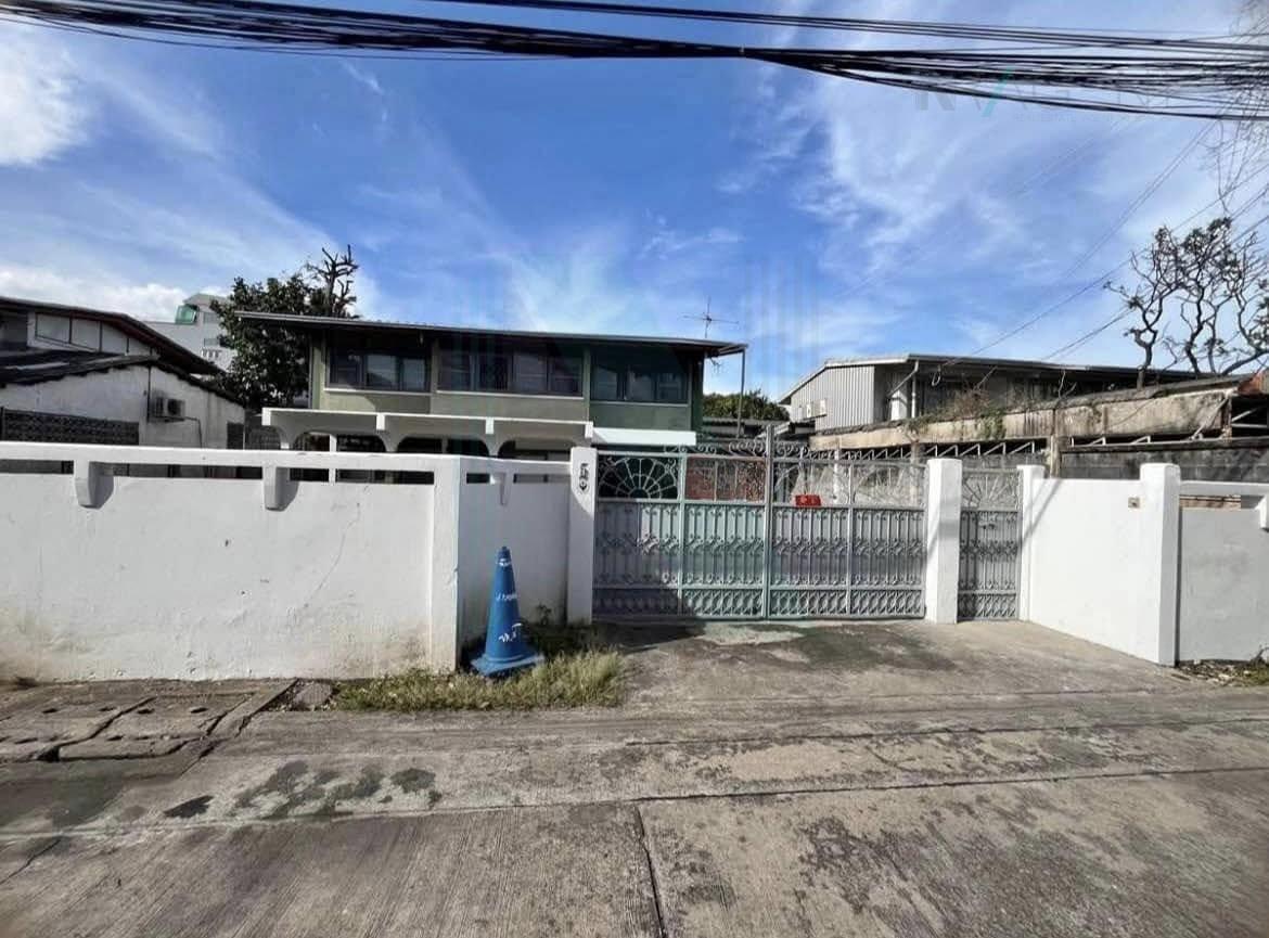 รูป 📌 ขายบ้านเดี่ยว โครงการ หมู่บ้านเสรี1 2 ชั้น 5 ห้องนอน 3 ห้องน้ำ - รูปที่ 1/8