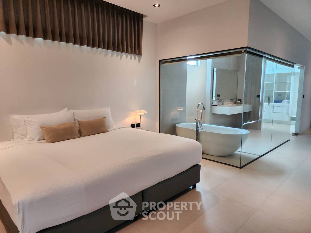 picture 456 Sqm 4-BR Villa For Sale At La Lua Resort Hua Hin (ID 2391387) - 2/14