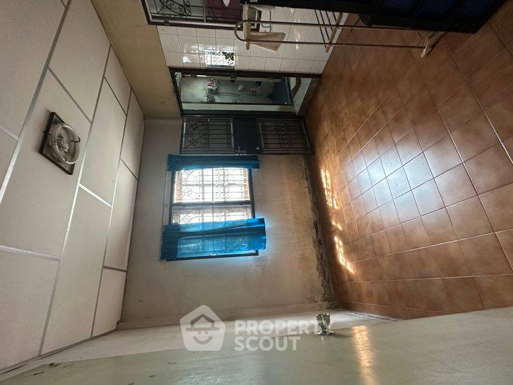 รูป บ้านห้าห้องนอนเลี้ยงสัตว์ได้ใน Rung Sawang Village ย่านอนุสาวรีย์ (ID 3181366) - รูปที่ 8/10