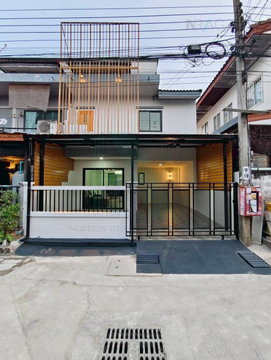 📌 ขายทาวน์เฮาส์ โครงการ บ้านซื่อตรง โครงการจันทริน 2 ชั้น 3 ห้องนอน 2 ห้องน้ำ
