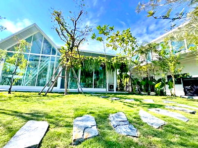 Shophouses for rent Nonthaburi : Ratchaphruek Road 345, near Robinson Ratchaphruek 150 m. Resort style house, 4 houses, 4 bedrooms, 4 bathrooms, 200 sq m., 800 sq m.