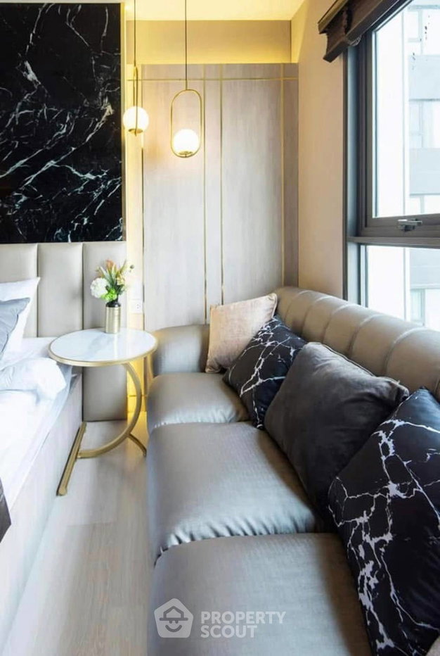 picture 1-BR Condo For Sale, Life One Wireless, BTS Phloen Chit (27th Floor) (ID 2559426) - 8/18