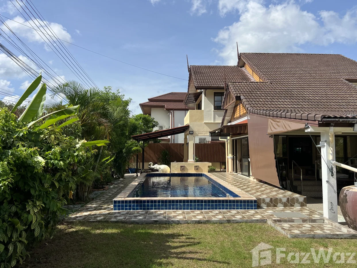 picture Spacious 3-Bedroom villa with Private Pool & wide Garden 6660636 - 1/32