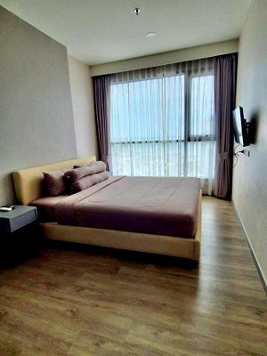 Condos for rent : Luxurious, ready-to-move-in condo at Keen Center, Sriracha, Chonburi.