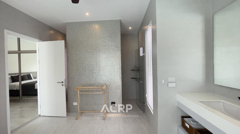picture Luxury Modern Pool Villa for Sale: EEDEN LUXE Hua Hin - Thap Thai (00162290) - 12/21