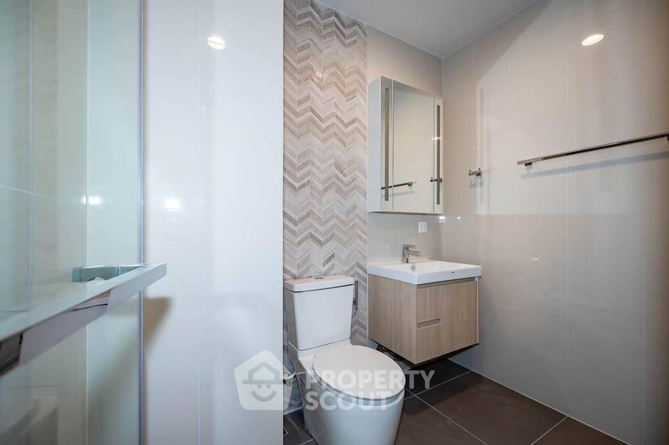 picture 44th-Floor 2-BR At Oka Haus Sukhumvit 36 Near BTS Thong Lor (ID 3183527) - 5/10