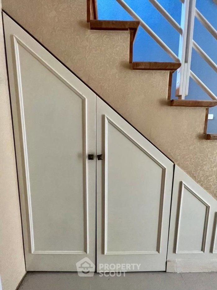 picture Pet-Friendly 3-BR House At Perfect Place Ratchapruk (ID 2084097) - 6/23
