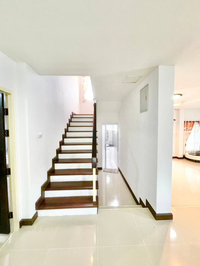 picture 🏡✨ For Rent: Spacious 2-Storey Pool Villa in a Residential Community ✨🏡  A5-V0034 - 10/31
