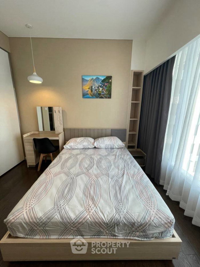 picture 33rd-Floor 2-BR At The Saint Residences, 100m To MRT Phahon Yothin (ID 3182124) - 5/14