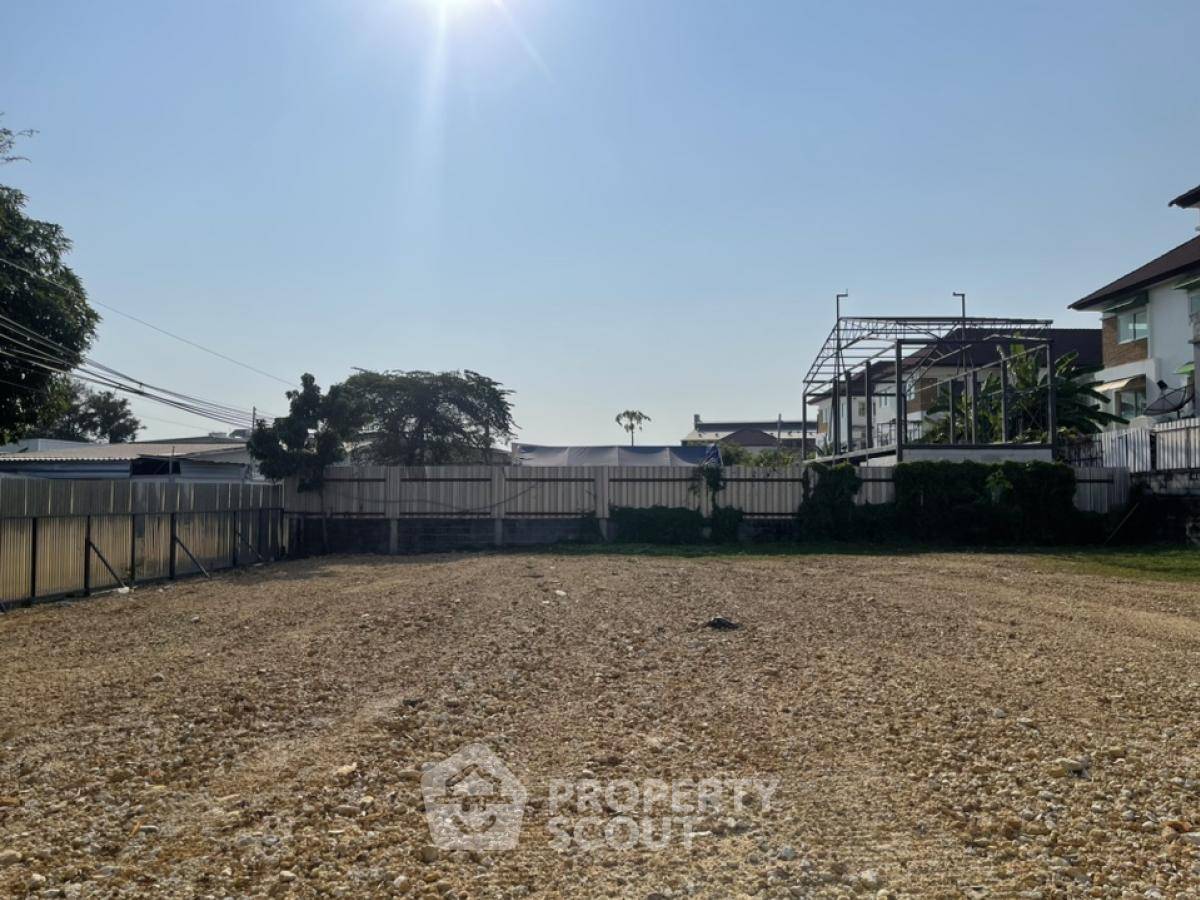 รูป ที่ดิน 8 ตร.ม. สำหรับขาย ย่านสวนหลวง กรุงเทพฯ (ID 1528373) - รูปที่ 1/4