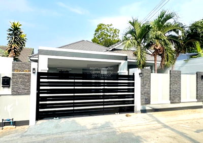 Houses for sale : For Sale House , Poonsuk Park 4  , Nong Pla Lai , Bang Lamung , Chon Buri , CX-160871 ✅ Live chat with us ADD LINE @connexproperty ✅