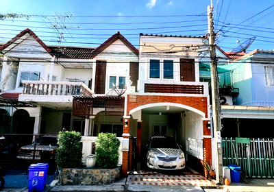 ทาวน์โฮม ลาดปลาเค้า 61 : 📌 ขายทาวน์เฮาส์ โครงการ หมู่บ้านเรือนแก้ว 2 ชั้น 5 ห้องนอน 2 ห้องน้ำ