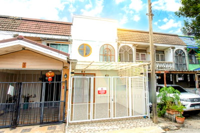 Townhouses for sale Crystal Design Center : For Sell Town house FRIENDSHIP VILLAGE 2-story 2 bedroom 2 bathroom