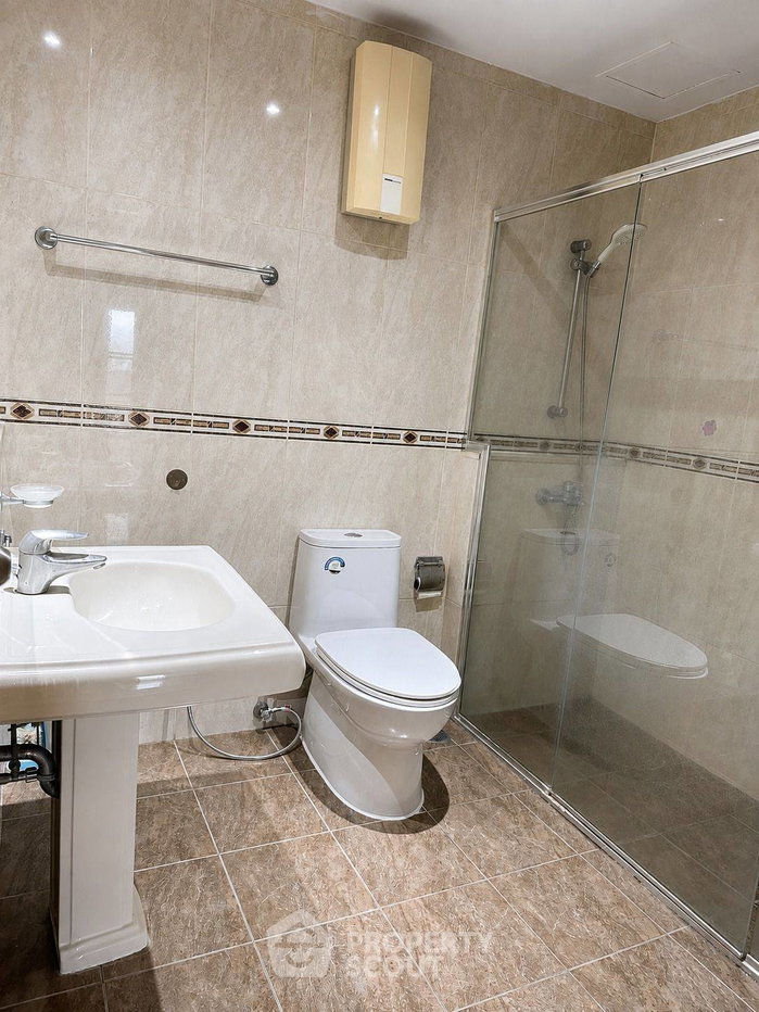 รูป คอนโด 3 ห้องนอน 147 ตร.ม. The Waterford Diamond Tower ใกล้ BTS พร้อมพงษ์ (ID 3184090) - รูปที่ 11/11