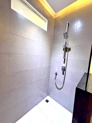 Condos for rent 700 Year Sports Arena Chiang Mai : 3-BR Condo At Vieng Ping Mansion, Chiang Mai University (ID 3187745)