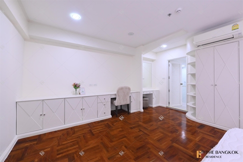M Tower Sukhumvit 35 near BTS Phrom Phong